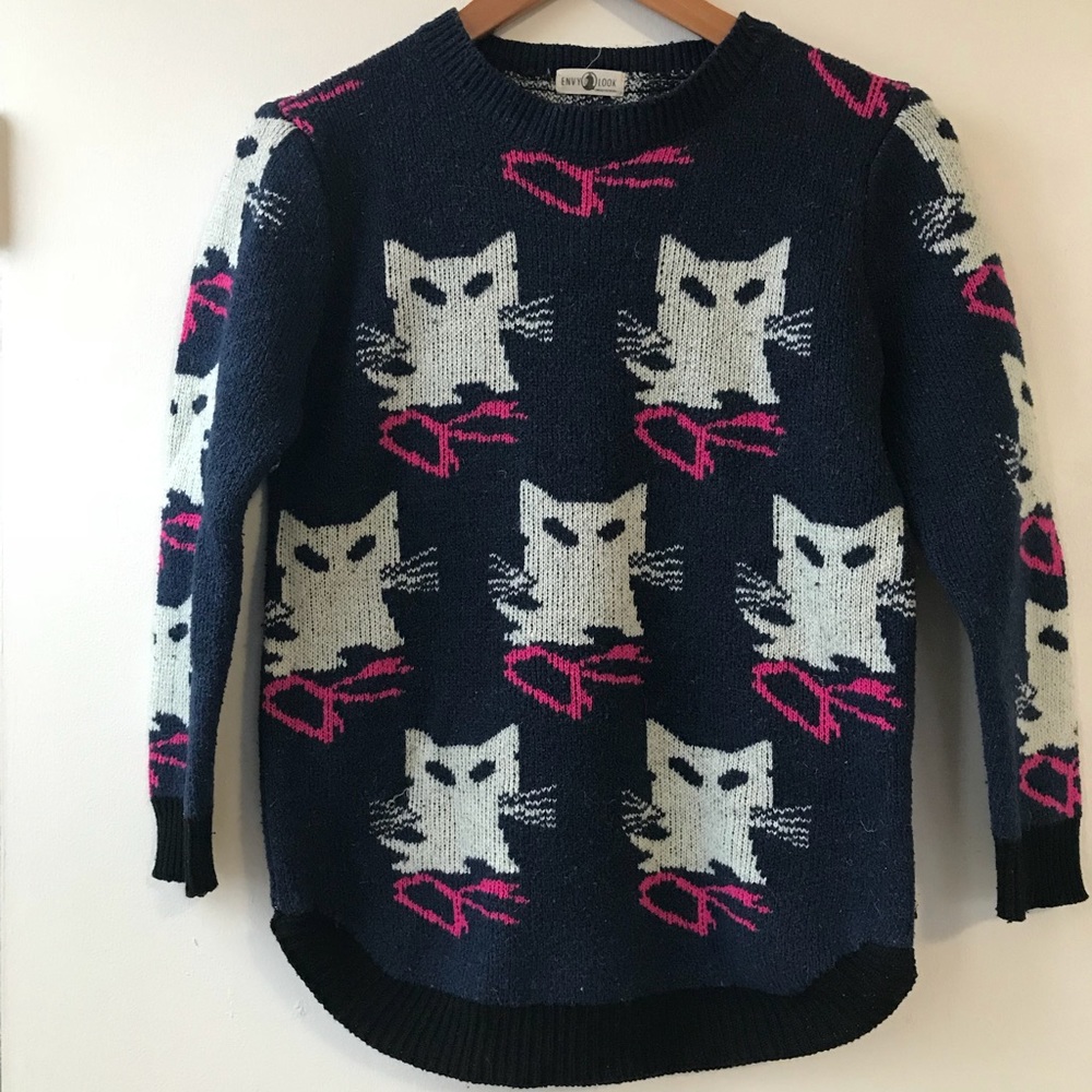Pretty cat? (I think they are cats) sweater
